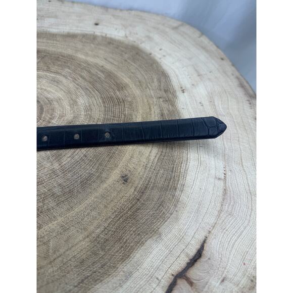 Men’s Reversible Alligator Pattern Dress Belt - (Size Medium) Black & Brown - Picture 13 of 16